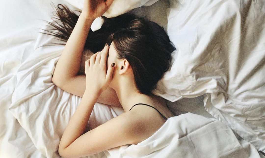 Cómo puede ayudarte un cosmético con cafeína para las ojeras| L'Oréal Paris